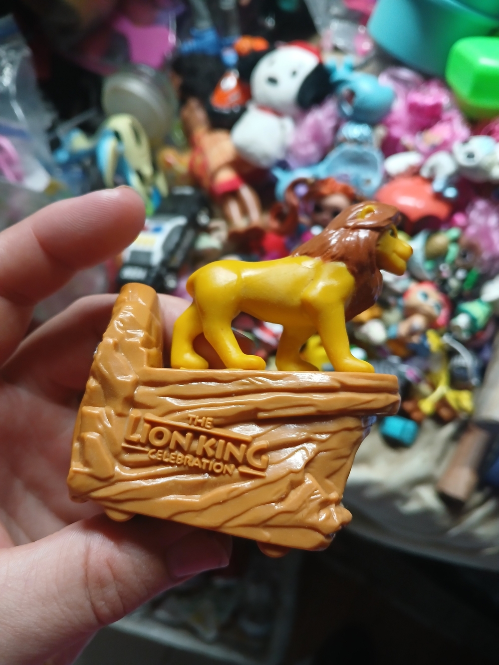 McDonald's The Lion King Celebration Simba Figure - Yellow & Brown